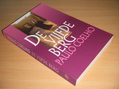 Boek met de titel: De vijfde berg