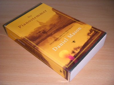 Boek met de titel: De Pianostemmer