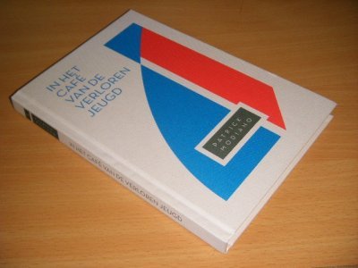 Boek met de titel: In het cafe van de verloren jeugd