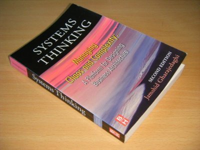 Tweedehands boek: Systems Thinking. van auteur Jamshid Gharajedaghi - Paperback, crease in spine, in good condition.