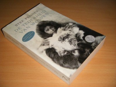 Boek met de titel: De tederheid van wolven