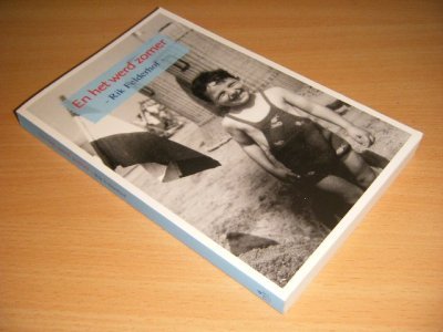 Boek met de titel: En het werd zomer