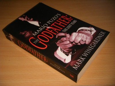 Tweedehands boek: The Godfather. van auteur Mark Winegardner - Paperback, traces of use, in good condition. With pictures.