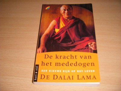 Tweedehands boek: De kracht van het mededogen van auteur De Dalai Lama - Pocket, licht verkleurde rug, in goede staat.