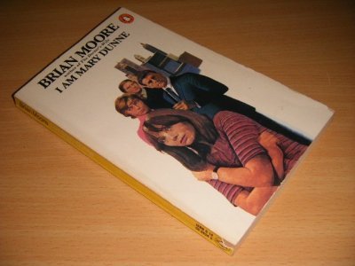 Boek met de titel: I Am Mary Dunne