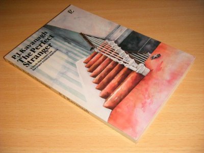 Boek met de titel: The Perfect Stranger