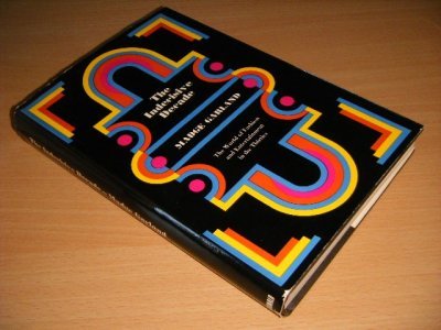 Boek met de titel: The Indecisive Decade