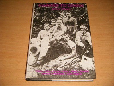 Tweedehands boek: Married to Genius van auteur Jeffrey Meyers - Hardcover with dustjacket, in good condition. With pictures.