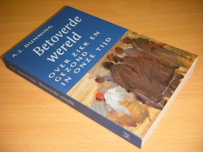 Boek met de titel: Betoverde wereld