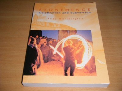 Tweedehands boek: Stonehenge van auteur Andy Worthington - Paperback, in excellent condition. With pictures.