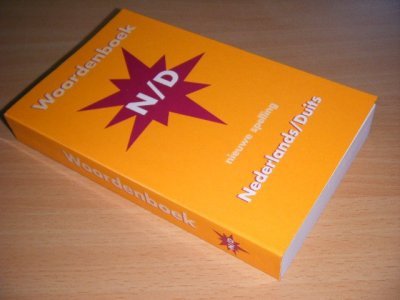 Boek met de titel: Woordenboek N/D