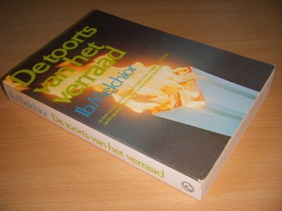 Boek met de titel: De toorts van het verraad