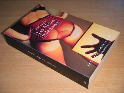 Tweedehands boek: Les Mains baladeuses van auteur Esparbec - Paperback, in goede staat.