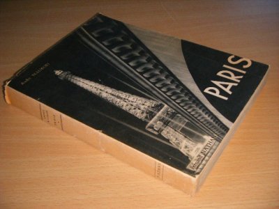 Tweedehands boek: Paris van auteur Andre Maurois - Paperback met omslag, scheurtjes en gebruikssporen aan stofomslag, in redelijk goede staat. Geillustreerd.