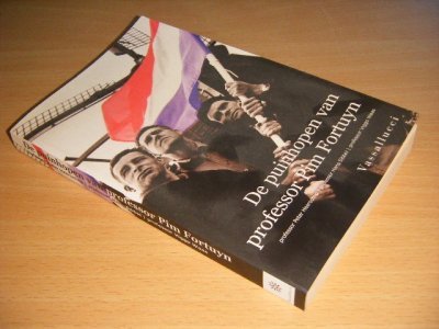 Tweedehands boek: De puinhopen van professor Pim Fortuyn van auteur Peter Heerschop; Hans Sibbel; Viggo Waas - Paperback, in goede staat.