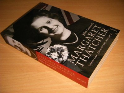 Tweedehands boek: Margaret Thatcher van auteur John Campbell - Paperback, in good condition. With pictures.