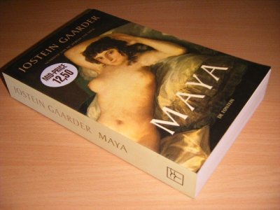 Boek met de titel: Maya