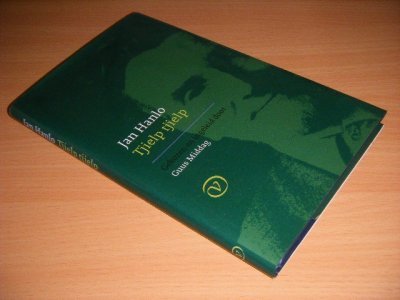Tweedehands boek: Tjielp tjielp van auteur Jan Hanlo - Gebonden met stofomslag, als nieuw.