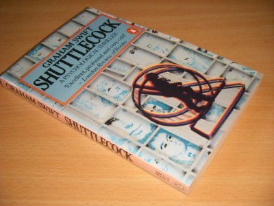 Tweedehands boek: Shuttlecock van auteur Graham Swift - Paperback, slightly discoloured spine, in good condition.